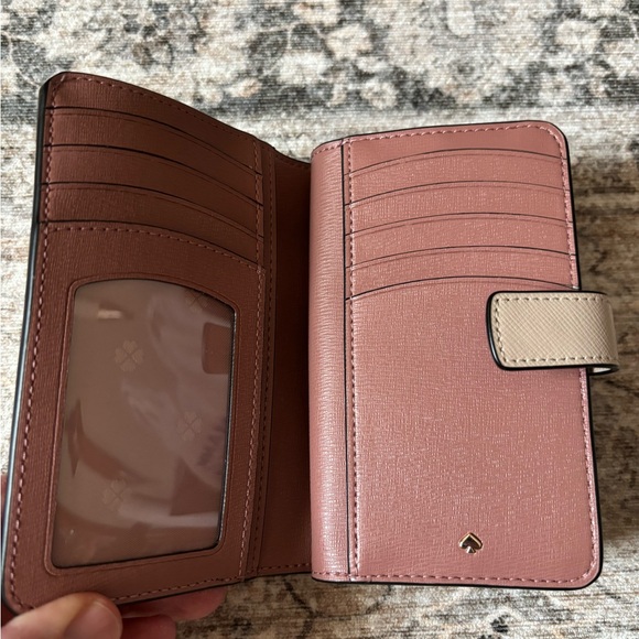 ♠️ Kate Spade Wallet ♠️ - Picture 5 of 5